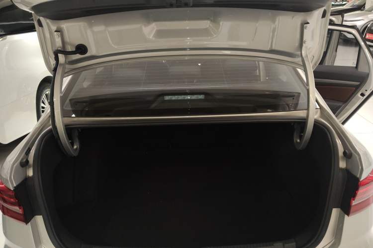 Used Volkswagen Lavida 2019 280TSI DSG Luxury Edition China VI Standard
