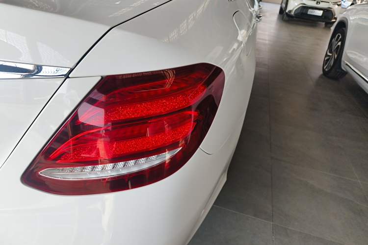 Used Mercedes-Benz E-Class 2016 E 200 L Sport Edition
