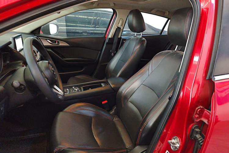 Used Mazda Mazda 3 Axela 2017 Sedan 1.5L Automatic Luxury Model Emission Standard China V
