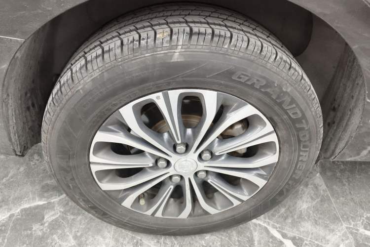 Used Buick GL8 2021 Land Cruiser Executive Class 652T Luxury Model
