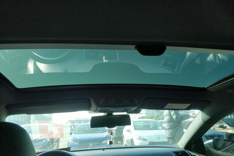 Used Volkswagen FAW-Volkswagen CC 2015 1.8TSI Prestige Model
