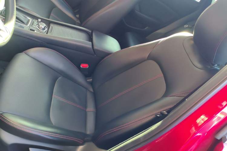 Used Mazda CX-4 2021 2.0L Automatic Two-Wheel Drive Blue Sky Dynamic Edition
