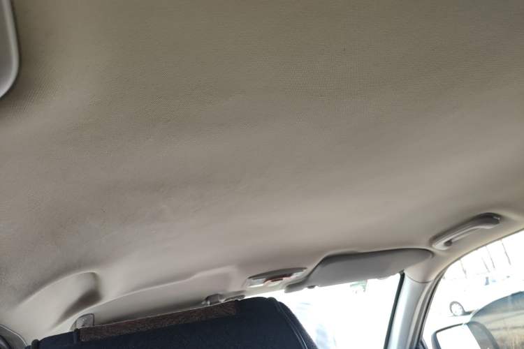 Used  V7 2018 2.0L Two-Wheel-Drive Luxury Long-Wheelbase HFC4GA3-3D