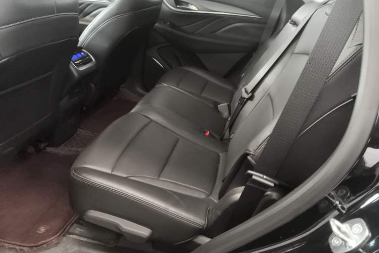 Used Buick Enclave 2022 652T Two-Wheel-Drive Prestige 7-Seater
