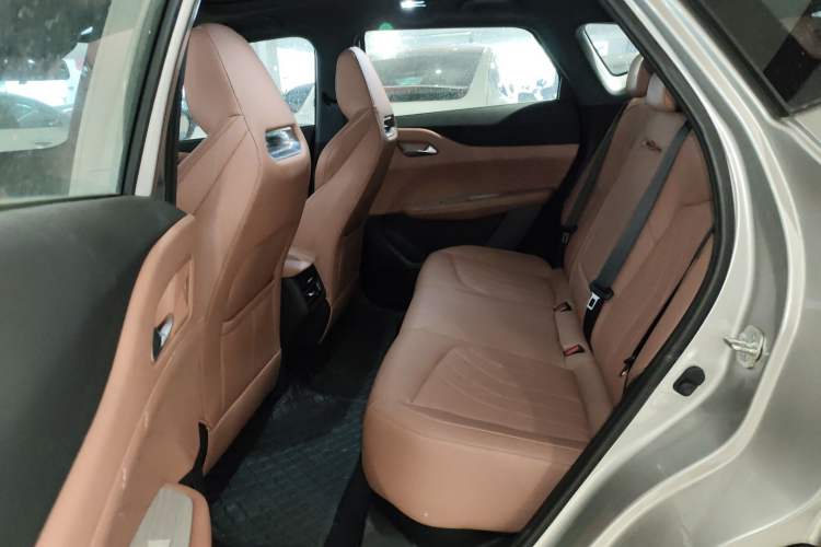 Used Changan UNI-Z New Energy 2024 Blue Whale Smart Electric iDD 125km Excellence Model
