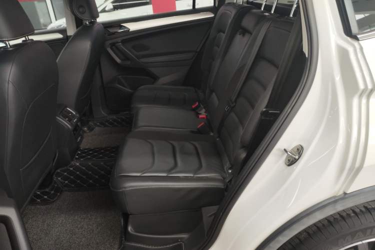 Used Volkswagen Tiguan L 2019 330TSI Automatic Two-Wheel Drive Panoramic Comfort Edition China VI Standard
