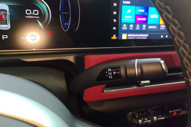 Used ORA Good Cat GT 2024 Mulan Edition 401km Luxury Version