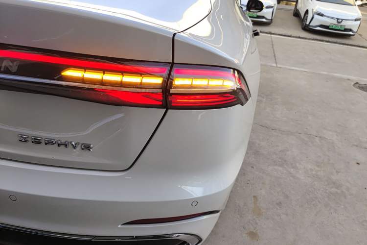 Used Lincoln Z 2025 2.0T Prestige Edition
