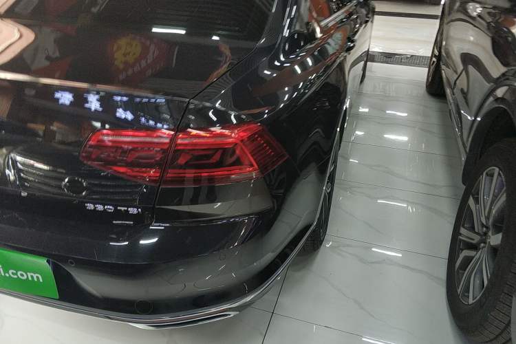 Used Volkswagen Magotan 2020 330TSI DSG Leading Model
