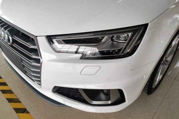 Used Audi A4L 2019 40 TFSI Fashion Version China V

