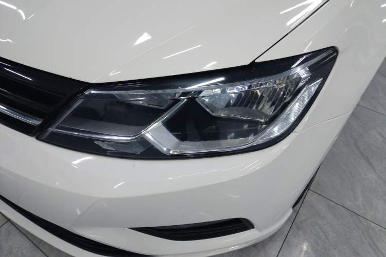 Used Volkswagen Lamando 2017 230TSI DSG Fashion Edition
