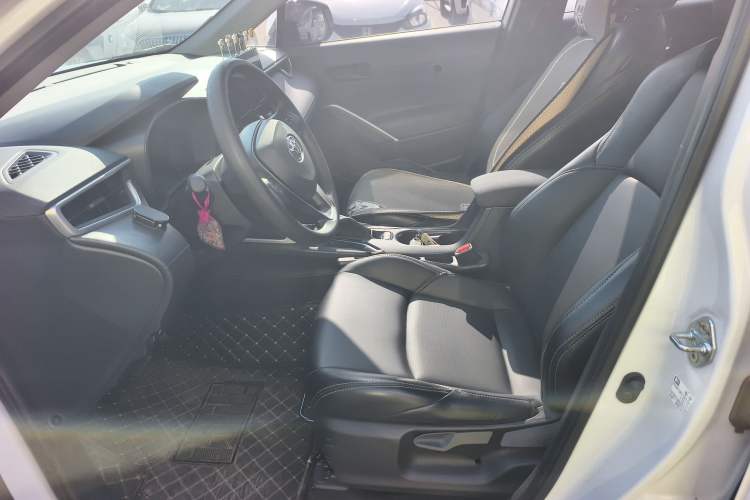 Used Toyota FRONTLANDER 2023 2.0L Smart Electric Hybrid Dual-Engine Leading Edition
