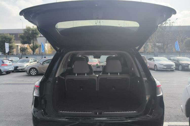 Used Hima AITO M9 2024 Range-Extended Ultra Version 42 kWh 6-Seater Model
