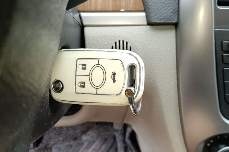 Used Buick Excelle 2015 1.5L Automatic Classic Model
