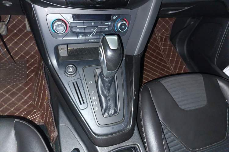 Used Ford Focus 2015 Sedan 1.6L Automatic Trend Model
