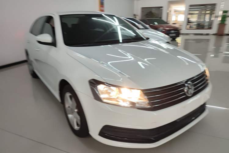 Used Volkswagen Lavida 2017 1.6L Automatic Fashion Edition
