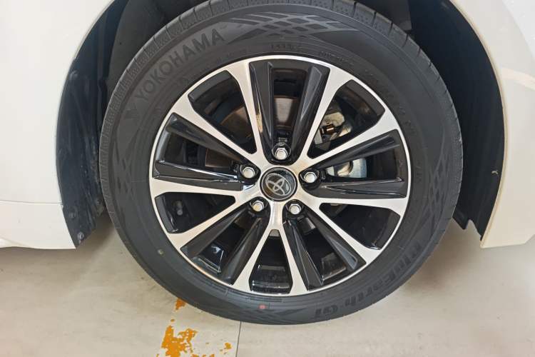 Used Toyota Levin 2023 Smart Electric Hybrid Dual-Engine 1.8L Luxury Edition