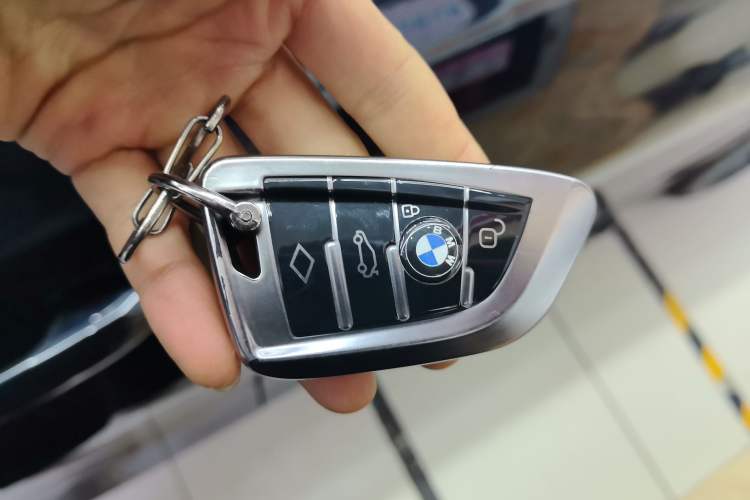 Used BMW 3 Series 2025 330Li M Sport Shadowline Package
