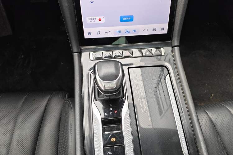 Used Hongqi H5 2023 1.5T DCT Smart Connect Flagship Edition

