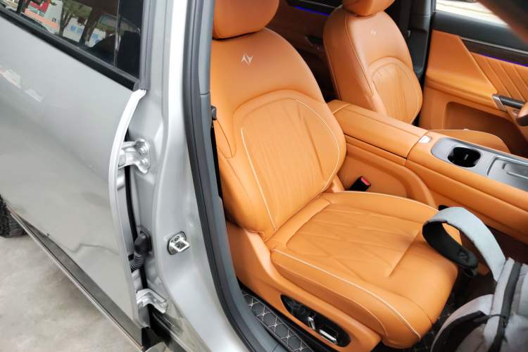 Used  eπ008 2025 210 Ultra Range-Extended Version 5 Seats
