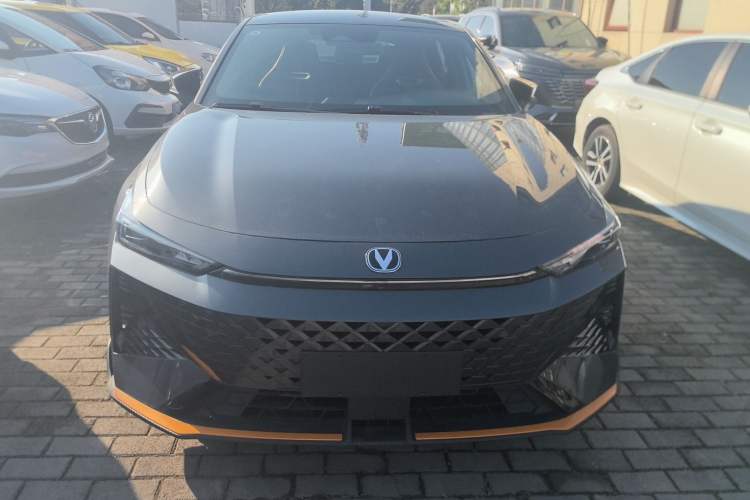 Used Changan UNI-V 2024 1.5T Prestige Sport Edition