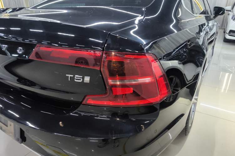 Used Volvo S90 2019 T5 Zhiyuan Edition
