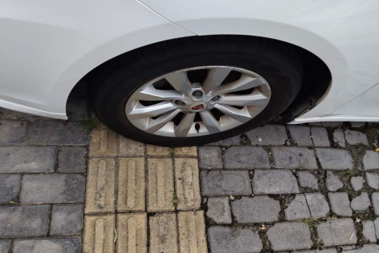 Used Roewe i6 New Energy 2017 45T Hybrid Connect & Smart Enjoyment Edition
