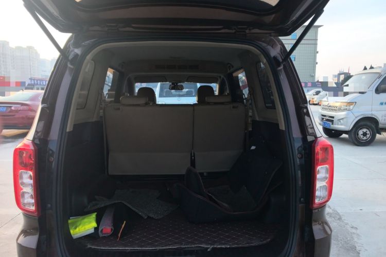 Used Wuling Hongguang 2019 1.5L S Comfort Edition China VI LAR
