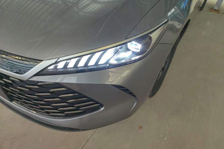 Used BYD Qin PLUS 2025 DM-i Smart Drive 55KM Leading Model