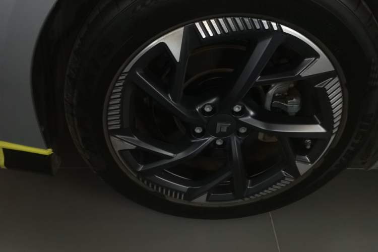 Used  GT 2023 560 Rear-Drive Seven-Wing Edition
