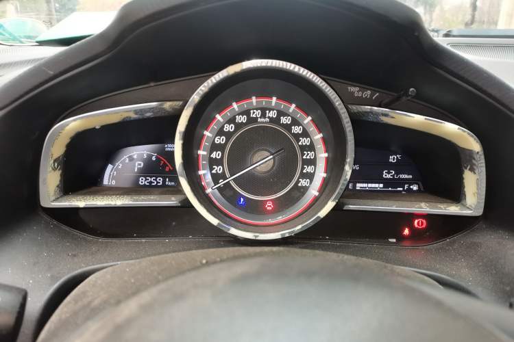 Used Mazda Mazda 3 Axela 2016 Sedan 1.5L Automatic Luxury Model