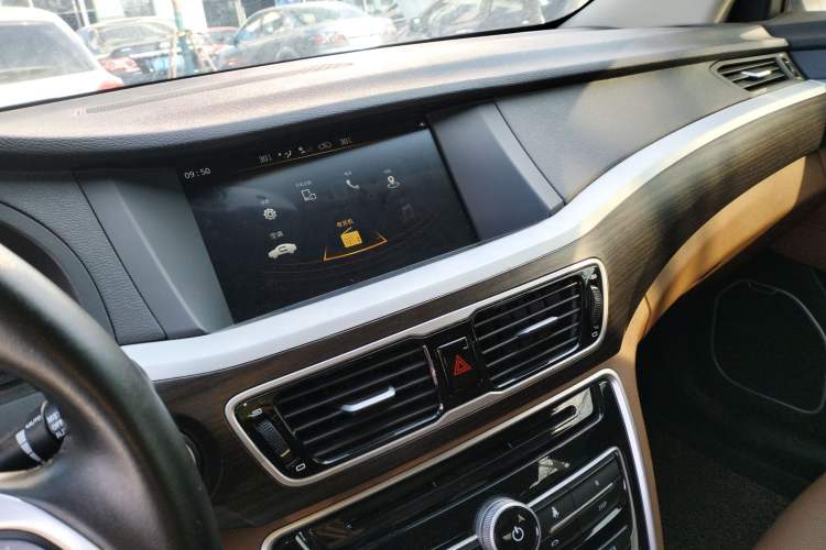 Used Geely Auto Emgrand GT 2017 2.4L Luxury Model
