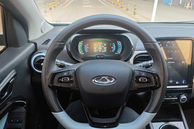 Used Chery Little Ant 2022 Restyled Version Sweet Pink Edition Half-Sugar Version 28.8 kWh 30 kW 301 km
