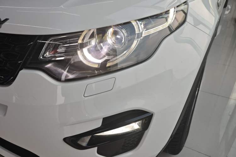 Used Land Rover Discovery Sport 2018 240 PS HSE Version
