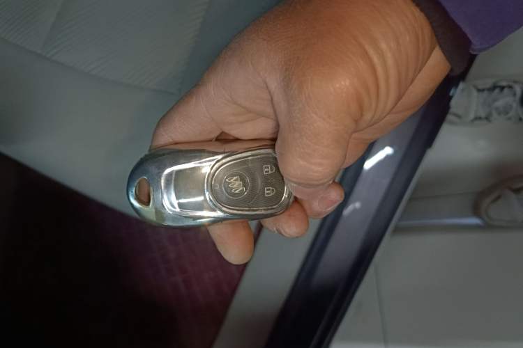 Used Buick GL8 2023 Land Executive Class Comfort Model