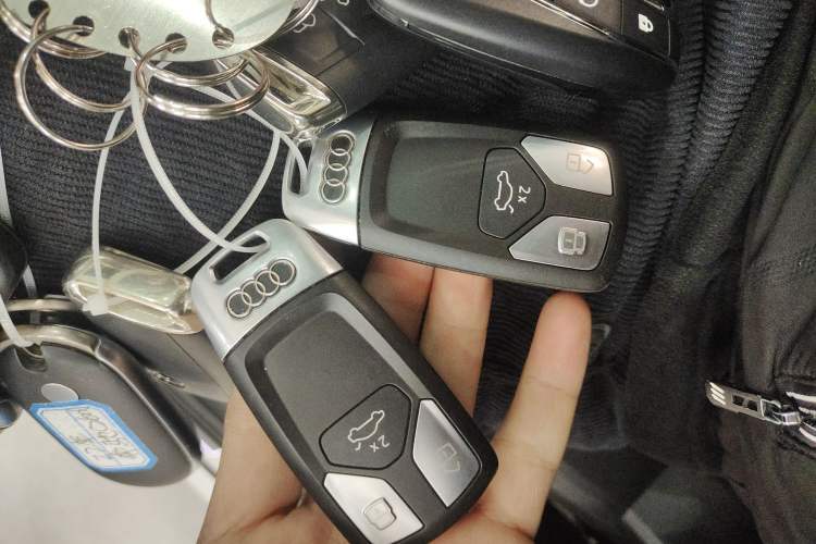 Used Audi A4L 2020 40 TFSI Fashion Dynamic Model
