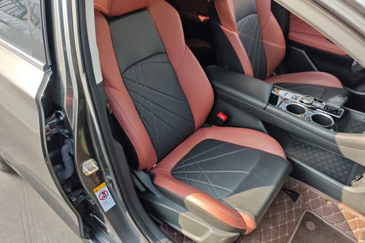 Used Changan Eado 2023 Changan Edition PLUS Blue Whale NE 1.4T GDI DCT Prestige Version
