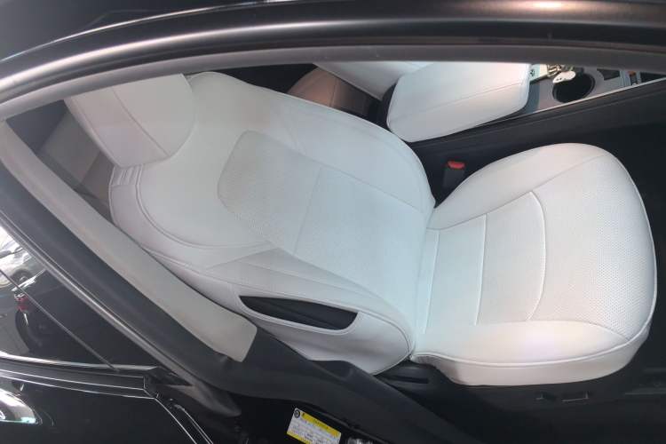 Used Tesla Model Y 2022 Rear-Wheel-Drive Version
