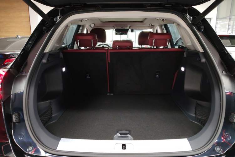 Used Hongqi HS5 2025 2.0T Two-Wheel Drive Flagship Pro Edition
