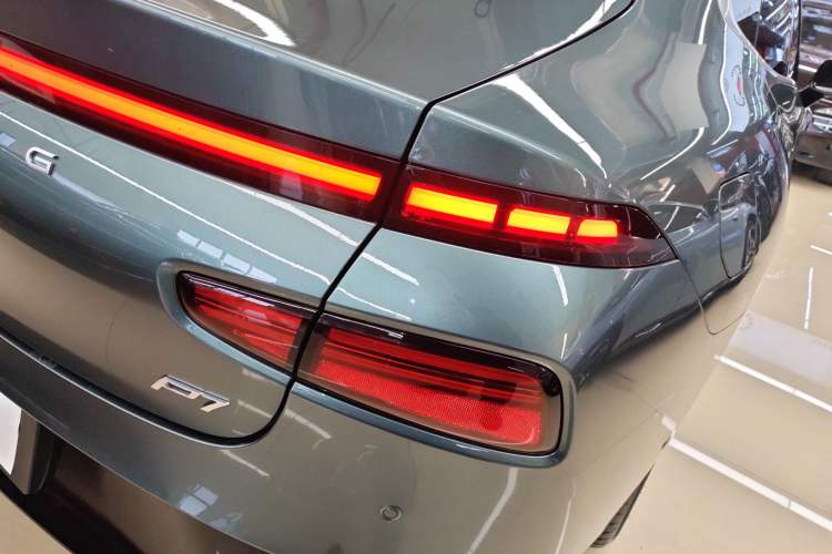 Used XPeng P7 2024 P7i 550 Pro
