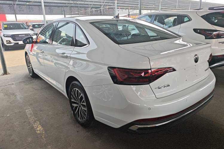 Used Volkswagen Sagitar 2025 Facelift 200TSI DSG Flyover Edition