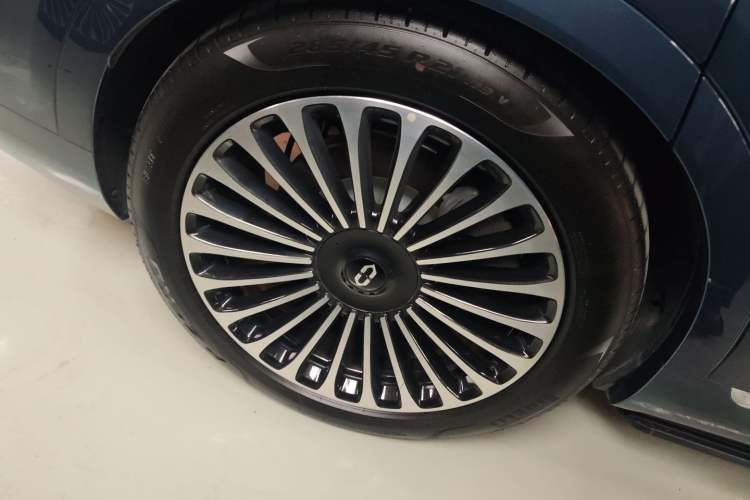 Used Hima AITO M9 2024 Range-Extended Max Edition 42 kWh 5-Seater Version
