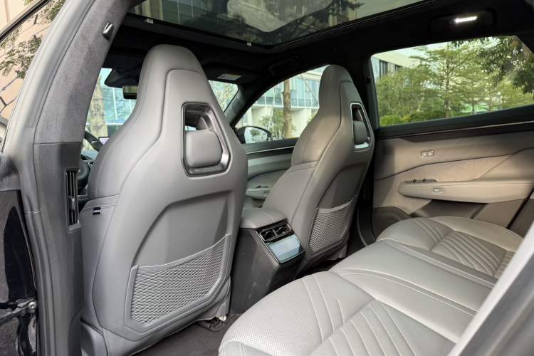 Used Zeekr 001 2025 ME Version 100 kWh All-Wheel Drive