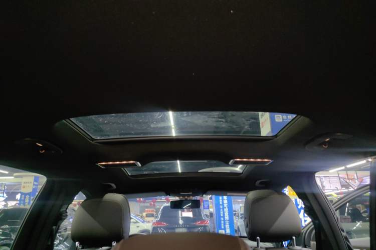 Used Mercedes-Benz GLC 2020 GLC 260 L 4MATIC Luxury Model