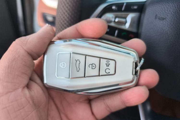 Used Geely Auto Vision X6 2020 1.4T CVT Asian Games Edition
