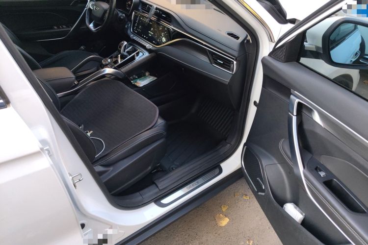 Used Geely Auto Emgrand X7 Sport 2020 1.8TD DCT ZhiZun PRO
