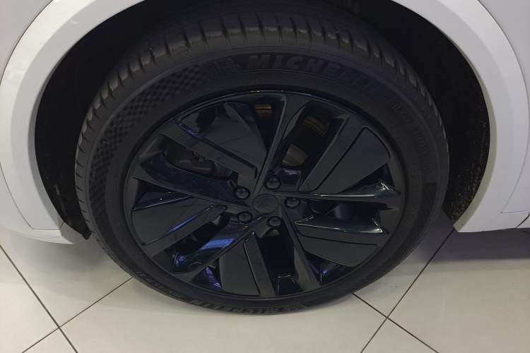 Used Li Auto L9 2022 Max model
