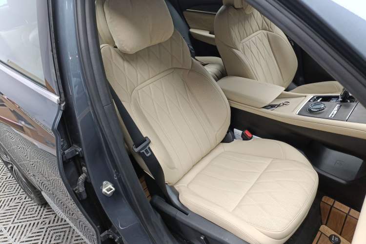 Used Geely Auto Monjaro L 2025 Dongfang Yao 2.0TD Automatic Jinzhao Edition