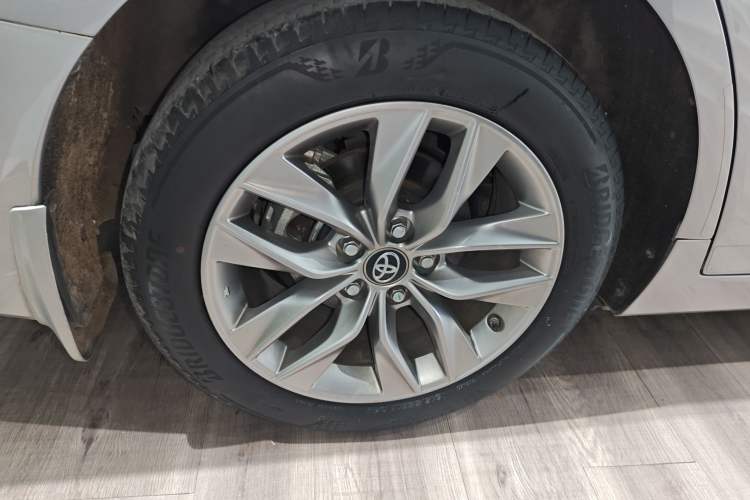 Used Toyota Avalon 2019 2.0L Luxury Edition China VI Standard
