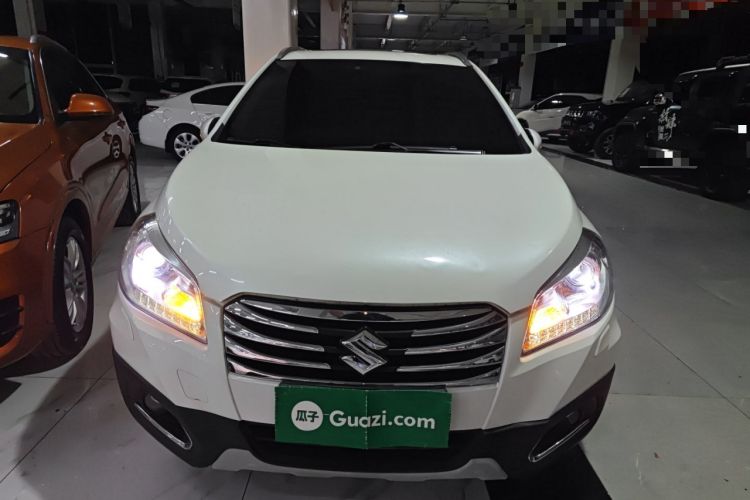 Used Suzuki S-Cross 2015 1.6L CVT Two-Wheel Drive Elite Version
